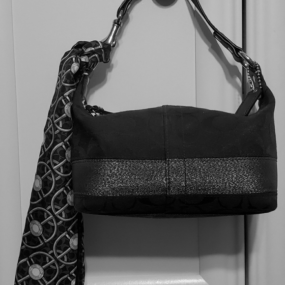 Authentic Small Coach Bag - Picture 1 of 3